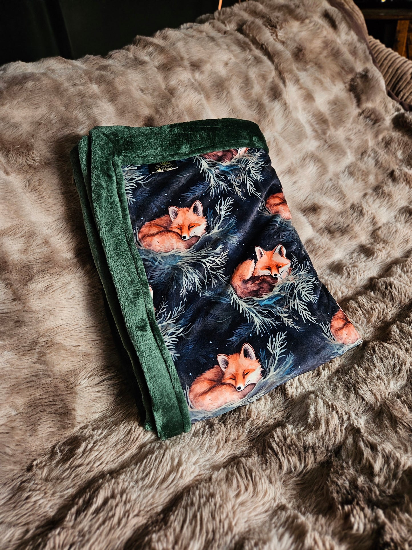 Regular Size Handmade Luxury Human Blanket (165cm x 140cm) - Creature Comforts