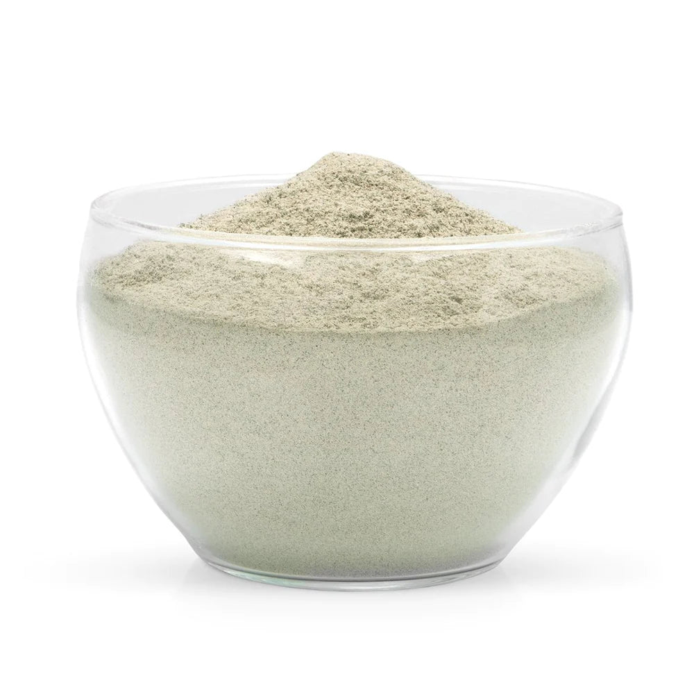 AniForte 100% natural ingredients in a transparent bowl.
