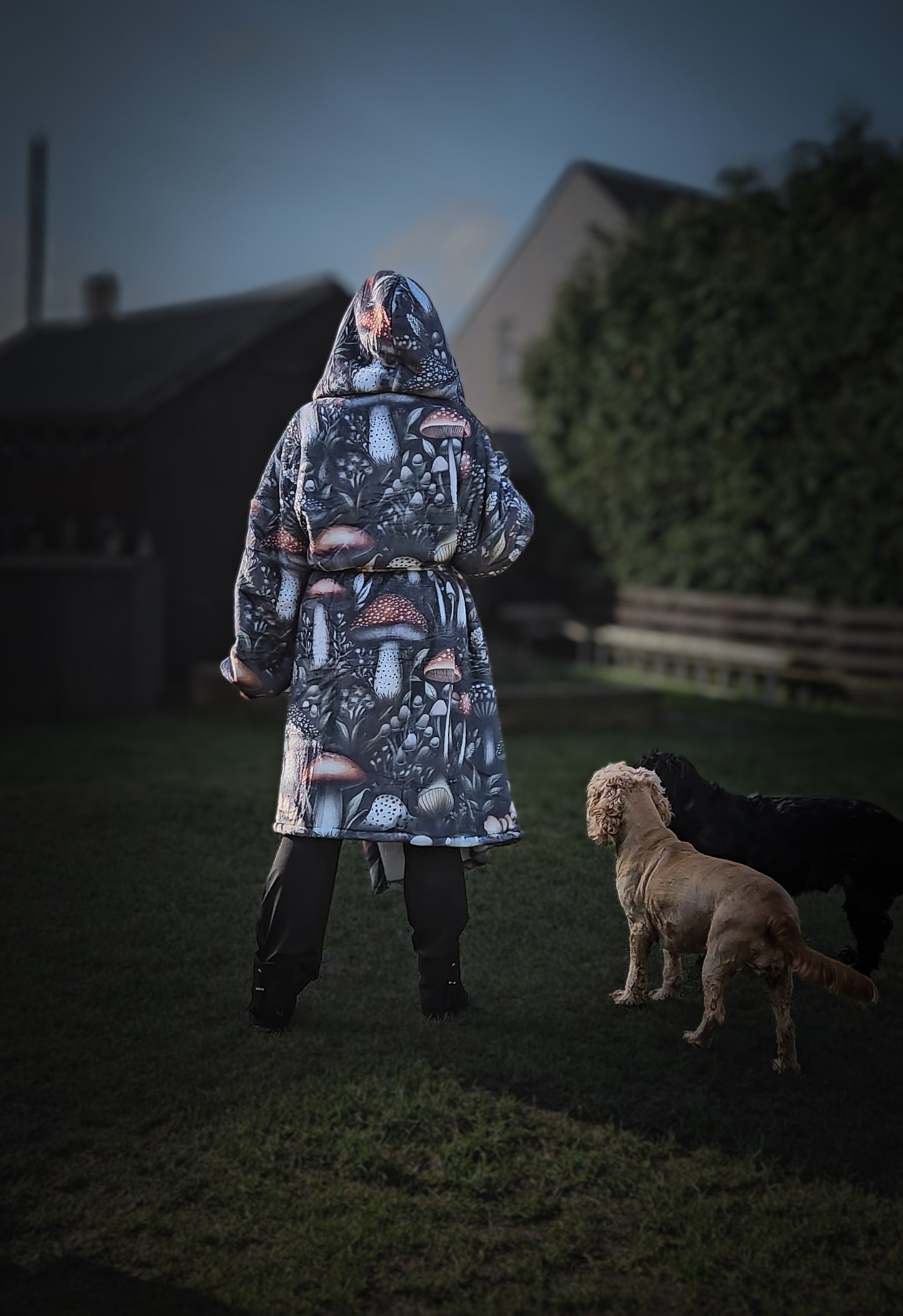 Enchanted Chrome Caps Dressing Gown
